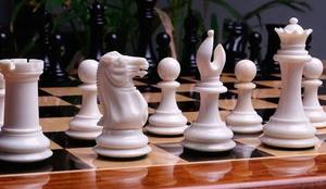 Pièces d'échecs classiques en os, reproduction du modèle Cooke, finition vernie blanche et noire, roi de 3,5 pouces, au meilleur prix - Product Image 2