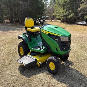 John deeree S240รถแทรกเตอร์สนามอุตสาหกรรม125cc เครื่องยนต์2จังหวะแรงดันไฟฟ้า24โวลต์ซื้อเพื่อการตัดหญ้าที่ยาวนานและมีประสิทธิภาพ - Product Image 2