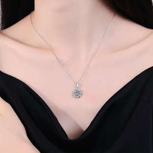 <b>Fresh</b> Sweet Rotating Petal <b>Flower</b> VVS D Color 1.00 Carat Moissanite Claw Setting Link Chain Pendant Necklace Trendy 925 Sterling - Product Image 6