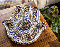 Ensemble de trempage et de service en céramique marocaine faite à la main de 7 pièces Khmisa grandes assiettes et plats bleus