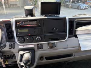 Camion de fret Fuso Canter 7C 18 DOKA, tracteur diesel Euro 6, transmission automatique, capacité de charge 31-40T - Product Image 4