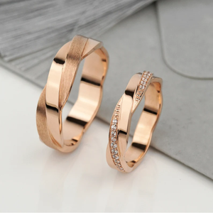 Alliance de mariage romantique, bague de fiançailles unique pour homme, moissanite taille ovale, certifiée IGI, acier inoxydable plaqué or 18 carats, fine - Product Image 5