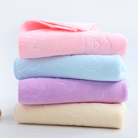 Serviette de toilette en microfibre tricotée 350 fils, couleur unie, séchage rapide, écologique, absorbante, douce pour la peau, avec logo personnalisé OEM