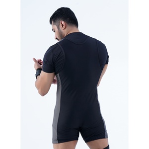 Singlet de compression unisexe noir avec empiècements gris, anti-UV, en Spandex/Nylon, avec logo Hustlers Only, haut de sport à manches courtes - Product Image 4