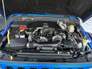 Gladiator Rubicon 2021 4x4, Transmisión Manual de 6 Velocidades, Opciones 4WD, Todoterreno - Product Image 2