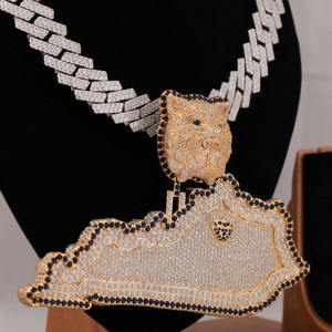 Colgante de Plata de Ley 925 con Diseño de Mapa y Diamantes Moissanite, Chapado en Oro de 18K, Estilo Moderno para Fiestas, Look Hip Hop - Product Image 4