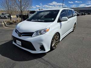 Pre-owned 2019 Toyota Si-Enna Le 7-FWD ผู้โดยสารพร้อมที่นั่งเข้าถึงอัตโนมัติ - Product Image 3