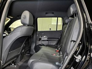 EXTREMADAMENTE LIMPIO, COMO NUEVO Y A UN PRECIO ASEQUIBLE, SUV ELÉCTRICO DE LUJO M-BENZ EQB 250+ RWD 2025 - Product Image 4