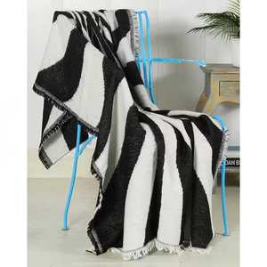 Jeté décoratif en coton écologique pour canapé et lit léger, doux et chaud, fabriqué à la main, Textile de maison disponible en vente en gros - Product Image 3