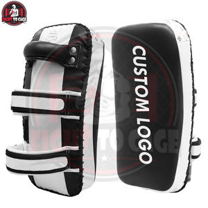 2026 ชุดป้องกันตัวสำหรับชกมวยแบบดูดซับแรงกระแทก ทนทาน ปรับสายรัดได้ ผลิตจาก PVC และหนัง สำหรับฝึกซ้อมศิลปะการต่อสู้ - Product Image 4