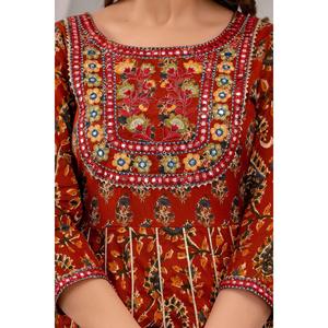 Conjunto de Kurta Anarkali Bordado Floral Color Granate para Mujer con Pantalones y Dupatta - Product Image 6