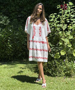 Robe à plusieurs niveaux Holborn en rouge vif Cool Breezy gaze de coton double face broderie complexe taille naturelle écologique - Product Image 6