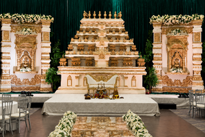 Mandap Tirupati Balaji de Gran Elegancia para Bodas Hindúes Tradicionales, Compre un Mandap de Fibra Dorada Premium para Recepciones y Rituales de Boda - Product Image 4