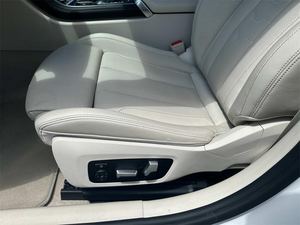 Offre Spéciale : BMW Série 8 840i Gran Coupé RWD d'occasion (2023) - Prêt à être expédié - Product Image 3