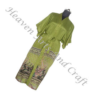KL012 Beach Vintage Sari Kimono Long Ladies Vintage Women Wear Albornoz Chaqueta Reciclada Seda Sari Tela Ropa de dormir Robe Vintage - Product Image 5