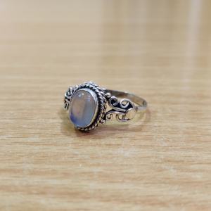 แหวนพลอยมูนสโตนแฟนซี เงินแท้ 925 แหวนแต่งงานทันสมัยสำหรับทั้งชายและหญิง - Product Image 2