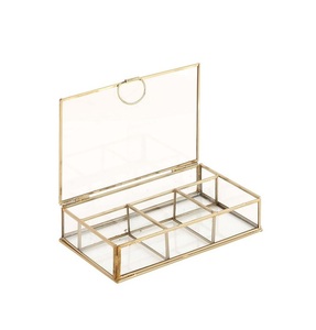 Joyero de cristal de latón bellamente hecho a mano que ofrece elegancia atemporal y funcionalidad superior para atesorar - Product Image 3