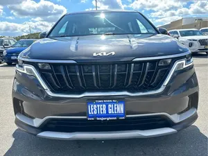 2022 Kia Carnival LXS - Product Image 4