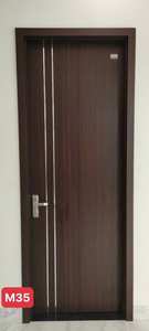 Puerta compuesta Dewoo de alta calidad para hoteles modernos Dormitorios Apertura lateral Película de PVC impermeable con base de madera Directo Vietnam - Product Image 2