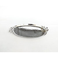Plateau de service ovale minimaliste de luxe en acier inoxydable avec poignées florales, personnalisable, artisanat métallique décoratif pour mariage, fête, maison
