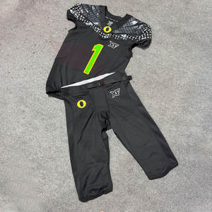 Venta al por mayor equipo adulto sublimación silicona impresión fútbol americano uniformes jóvenes conjunto fútbol americano Jersey - Product Image 5