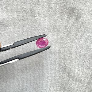 Piedra de corte facetado ovalada de rubí de Mozambique de 2,36 quilates certificada, sin calor, calidad superior para la fabricación de joyas finas, piedras preciosas naturales - Product Image 4