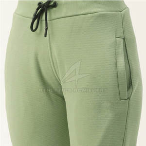 Vente chaude femmes confortable pull survêtement à la mode Slim Fit Design hiver formation solide motif transpiration haut - Product Image 4