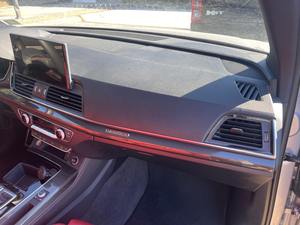 Venta de SUV Q7 2022 con Motor V6 Turboalimentado, Tracción en las Cuatro Ruedas, Control de Crucero Adaptativo, Techo Panorámico, Interior de Cuero Rojo Magma, Automático - Product Image 4