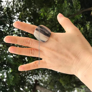 100% ที่มีคุณภาพดีที่สุดแหวนเขาควายธรรมชาติเครื่องประดับของบุคคลขัดเงาเครื่องประดับสำหรับวันครบรอบแต่งงานลดกระหน่ำแตรธรรมชาติโดย fwe - Product Image 1