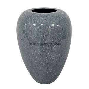 Vase en métal moucheté gris élégant avec finition brillante et forme ronde pour des accents de décoration élégante et contemporaine - Product Image 1