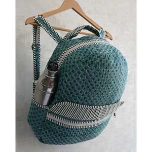 Sac à dos mini matelassé en coton style bohème, imprimé floral indien fait main, léger, avec fermeture éclair, idéal pour la plage, l'école et les voyages - Product Image 2