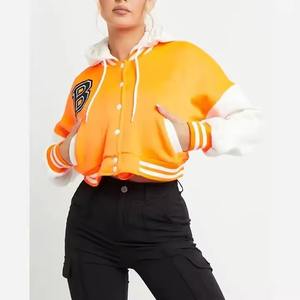 Veste de baseball personnalisée en gros avec logo, veste universitaire pour femmes de haute qualité, vestes universitaires d'automne pour femmes - Product Image 4