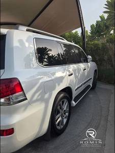 Lexus LX 570 Usado del 2015, SUV de Lujo, 5.7L V8, 4x4, Automático, 7 Plazas |   Listo para Exportar - Product Image 6