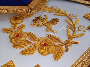 ผ้ากันเปื้อนและปกชุดอันดับแกรนด์ - Product Image 3