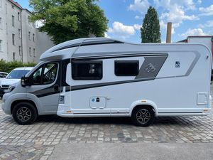 2018 Knaus Wave 650 Autocaravana de lujo utilizada para acampar - Product Image 5