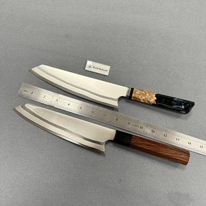 سكين مطبخ ياباني XC606R رائج البيع بمقبض خشبي وشفرة من الفولاذ المركب، سكين كيريتسوكي ياباني حاد من الفولاذ المقاوم للصدأ - Product Image 3