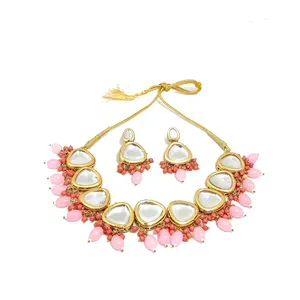 Ensemble collier et boucles d'oreilles en or plaqué 18 carats avec perles roses Kundan, style vintage, bijoux fins pour mariage ou cadeau - Product Image 4