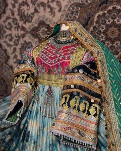 Tenue de mariage traditionnelle pashtun, vintage, ethnique, pour couple, longueur au sol, motif floral, faite à la main, personnalisable, du Pakistan - Product Image 5