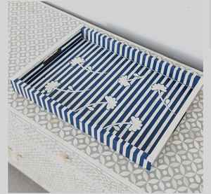 Bandeja de servicio con incrustaciones de madera para fregona Premium, bandeja redonda decorativa artística con gancho, pieza de acento artesanal hecha a mano para decoración de café en casa - Product Image 1