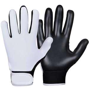 Gants de football gaélique GAA de haute qualité, antidérapants, légers, avec sangle de poignet réglable, en latex allemand, personnalisés et premium - Product Image 3
