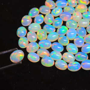 Opale éthiopienne précieuse en cabochon - 10x8mm - Opales multicolores chatoyantes - Pierre précieuse d'opale éthiopienne en vrac à prix de gros - Product Image 1