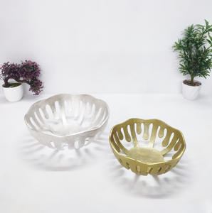 Aluminium moulé plaqué or de haute qualité Fancy Premium Look Vintage Décoratif Antique Bol de service Marque de luxe Bol - Product Image 3