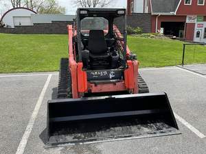 Kubota SVL95-2 chargeuse compacte à chenilles pour la construction, le bâtiment et l'agriculture Chargeur produit pour diverses tâches - Product Image 4