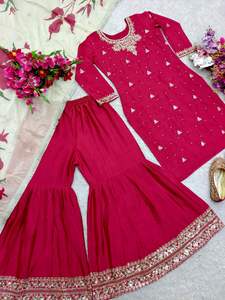 Attrayant concepteur lourd Chinon soie fantaisie brodé séquence & Moti travail haut et Sharara avec impression numérique Dupatta costume - Product Image 4