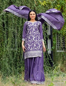 Proveedor al por mayor, ropa para adultos, comodidad de verano, bajo presupuesto, precioso color, top de seda Chinon y conjunto Plazoo con Dupatta - Product Image 2