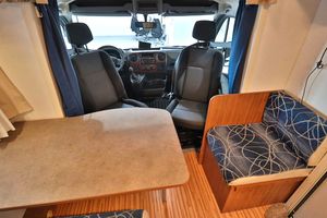 BARATO USADO ALCOVE Autocaravana de lujo Camper 2013 XGO Dynamic 28 Blanco 4-6 Personas Euro 5 Emisión - Product Image 4