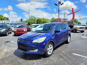 Precio bajo, Ford Escape SE 2015, auto usado en venta - Product Image 1