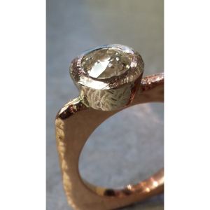 แหวนทำมือสำหรับผู้หญิง ผลิตในอิตาลี ประดับด้วยหิน - Product Image 6