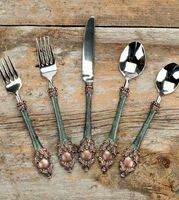 Ensemble de couverts en métal au look vintage, collection 2 Brother's C-721, poli à la main, design élégant, charme traditionnel pour la salle à manger et la cuisine