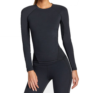 Ensemble de course léger à séchage rapide, col rond, faible MOQ, marque privée, ensemble de compression pour femmes, disponible en différentes tailles - Product Image 2